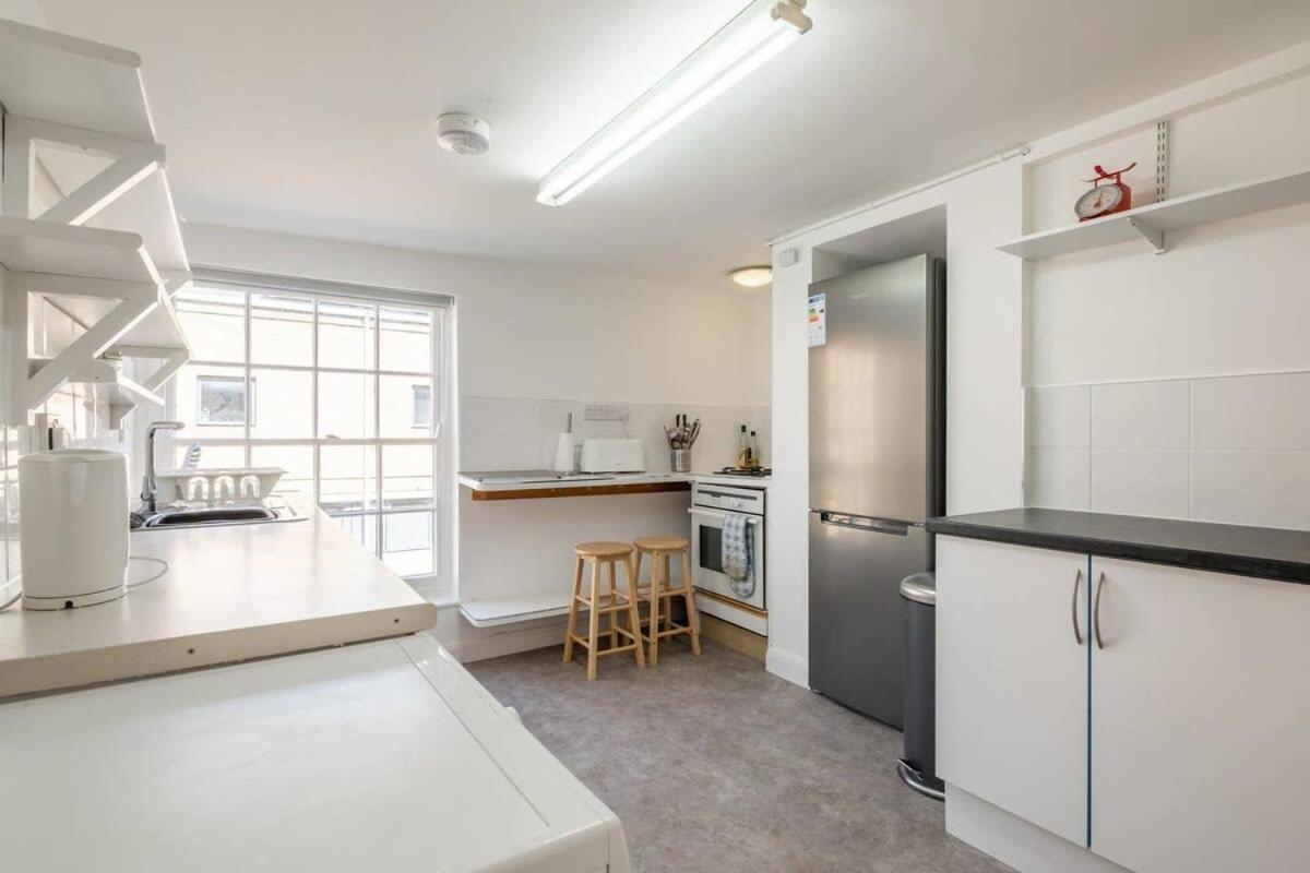 Spacious 3 Bedroom Flat In Heart Of City Centre เคมบริดจ์ ภายนอก รูปภาพ