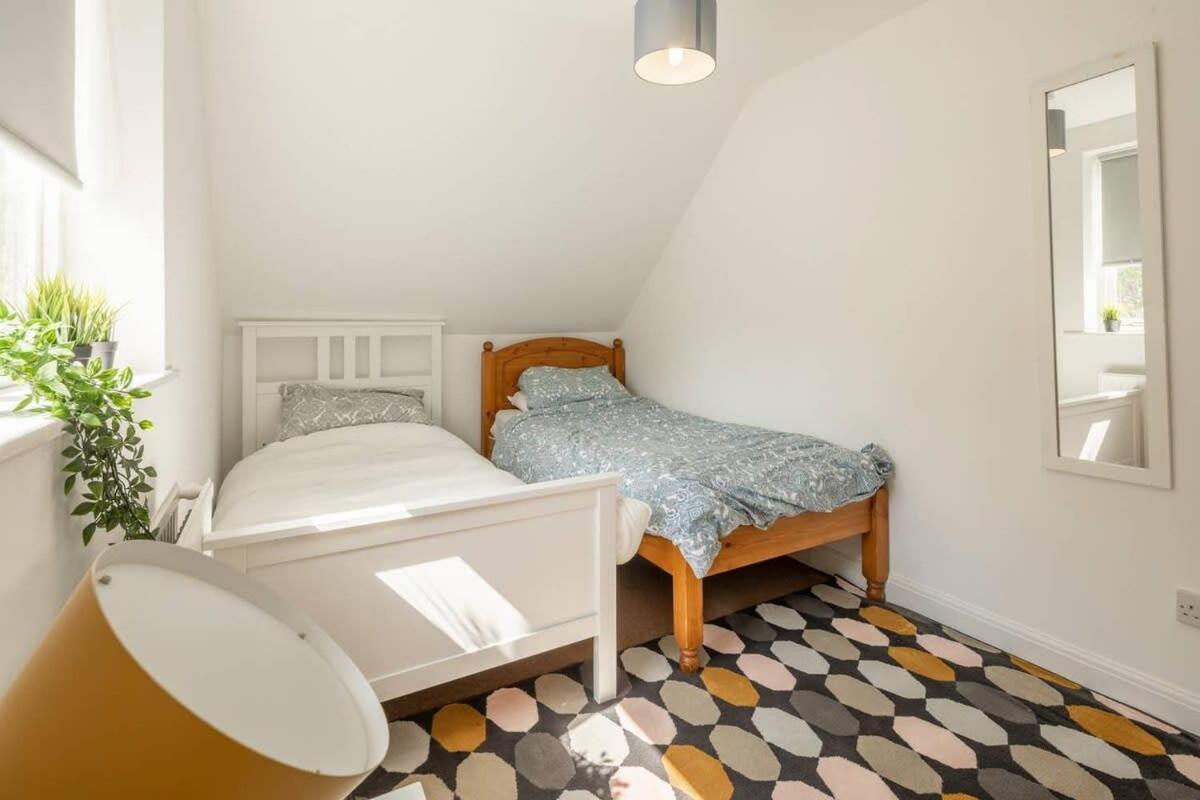 Spacious 3 Bedroom Flat In Heart Of City Centre เคมบริดจ์ ภายนอก รูปภาพ