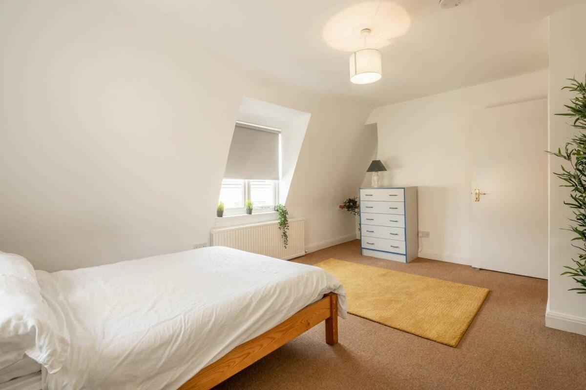 Spacious 3 Bedroom Flat In Heart Of City Centre เคมบริดจ์ ภายนอก รูปภาพ